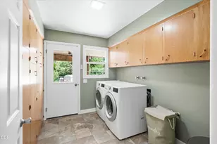 1317 NW Prospect Ave, Grants Pass, OR 97526 - Photo 17