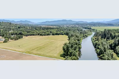 7833 Lower River Road, Grants Pass, OR 97526 - Photo 3