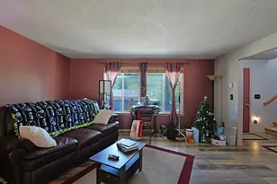 10 Quail Run Dr, Shady Cove, OR 97539 - Photo 5