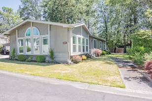 125 NW Wrightwood Cir, Grants Pass, OR 97526 - Photo 35