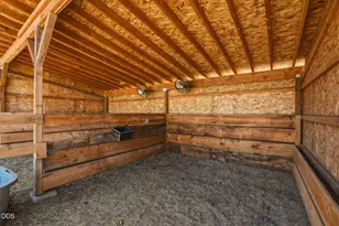 60315 Tekampe Rd, Bend, OR 97702 - Photo 43