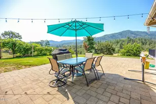 4337 Pioneer Rd, Medford, OR 97501 - Photo 49