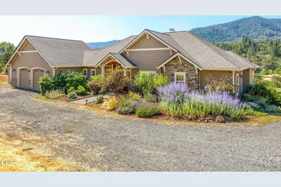 4337 Pioneer Road, Medford, OR 97501 - Photo 43