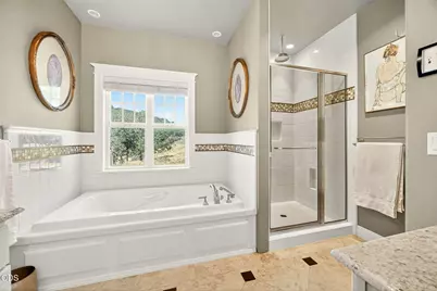 4337 Pioneer Road, Medford, OR 97501 - Photo 35