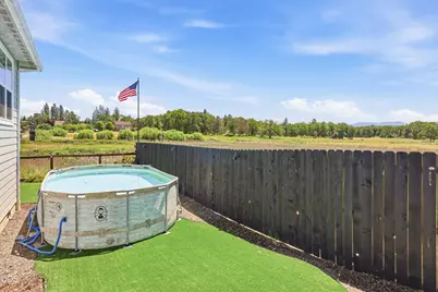 37 Terra Linda Court, Eagle Point, OR 97524 - Photo 17