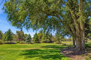 6967 SW Quarry Ave, Redmond, OR 97756 - Photo 31