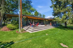 6967 SW Quarry Ave, Redmond, OR 97756 - Photo 5