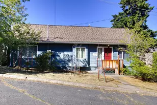 705 N 8th, Klamath Falls, OR 97601 - Photo 1