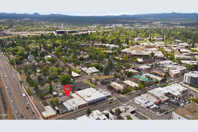 23 NW Greenwood Avenue, Bend, OR 97703 - Photo 3