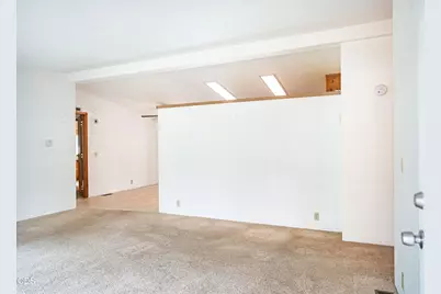 60245 Lakeview Drive, Bend, OR 97702 - Photo 9