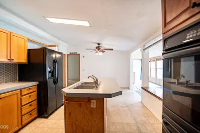 60245 Lakeview Drive, Bend, OR 97702 - Photo 13