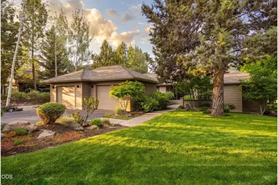 2767 NW Champion Circle, Bend, OR 97703 - Photo 1