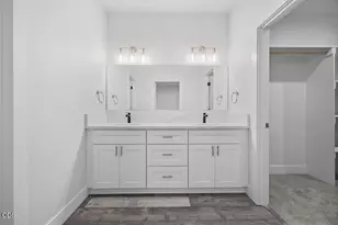 1161 W Ridge Dr, Klamath Falls, OR 97601 - Photo 13