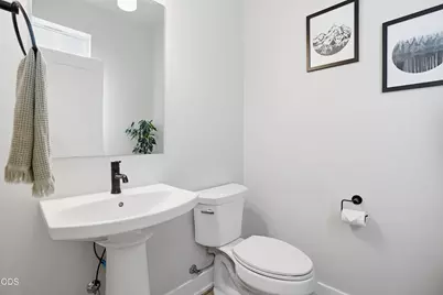 3031 NE Red Jasper Place, Bend, OR 97701 - Photo 7