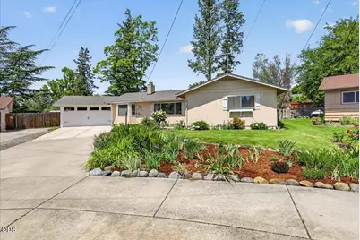 1621 Gayety Lane, Medford, OR 97504 - Photo 1