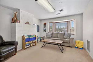 1621 Gayety Ln, Medford, OR 97504 - Photo 15