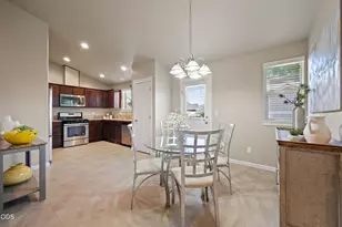 21301 Oconnor Way, Bend, OR 97701 - Photo 9