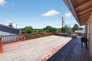 136 SE G St, Madras, OR 97741 - Photo 41