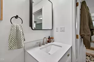 136 SE G St, Madras, OR 97741 - Photo 27