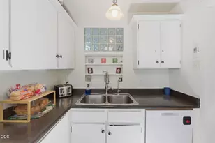 723 NE 12th St, Grants Pass, OR 97526 - Photo 15