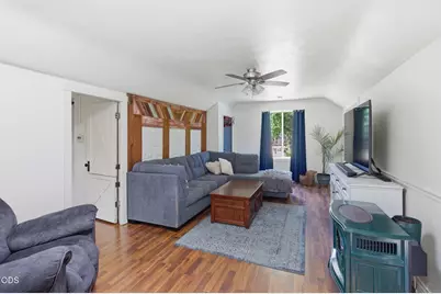 723 NE 12th Street, Grants Pass, OR 97526 - Photo 5