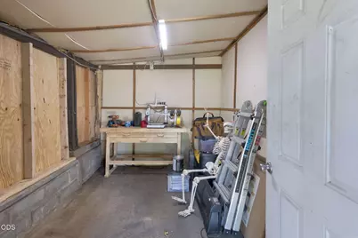 723 NE 12th Street, Grants Pass, OR 97526 - Photo 25