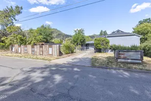 723 NE 12th St, Grants Pass, OR 97526 - Photo 39