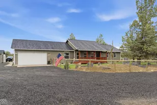 4444 NE 40th St, Redmond, OR 97756 - Photo 3