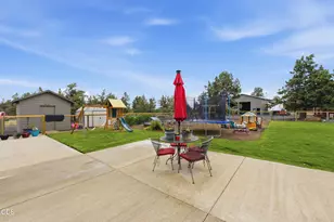 4444 NE 40th St, Redmond, OR 97756 - Photo 25