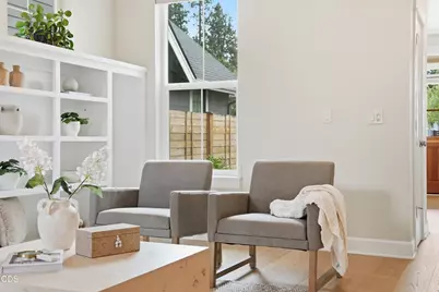 20042 SW Sunny Way, Bend, OR 97702 - Photo 7