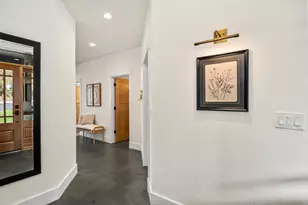3160 N W Colonial Dr, Bend, OR 97703 - Photo 5