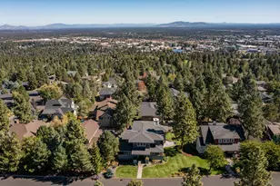 3160 N W Colonial Dr, Bend, OR 97703 - Photo 55