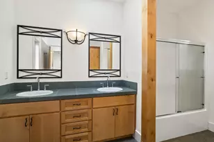 3160 N W Colonial Dr, Bend, OR 97703 - Photo 37