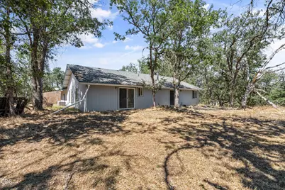 8320 Blackwell Road, Central Point, OR 97502 - Photo 29