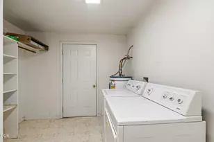8320 Blackwell Rd, Central Point, OR 97502 - Photo 17