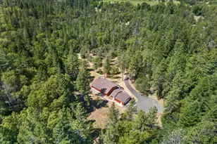 2850 E Evans Creek Rd, Rogue River, OR 97537 - Photo 13