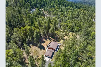 2850 E Evans Creek Road, Rogue River, OR 97537 - Photo 11