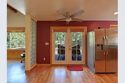 12 Pine Street, Shady Cove, OR 97539 - Photo 11