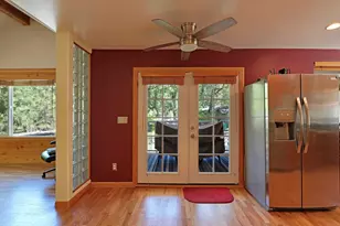 12 Pine St, Shady Cove, OR 97539 - Photo 11