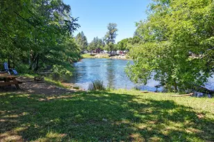 12 Pine St, Shady Cove, OR 97539 - Photo 3