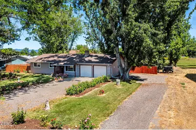 2705 Randall Avenue, Medford, OR 97502 - Photo 9