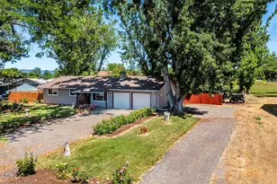 2705 Randall Ave, Medford, OR 97502 - Photo 9