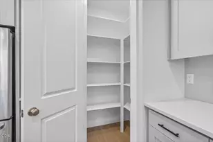 106 Valemont Dr, Eagle Point, OR 97524 - Photo 9