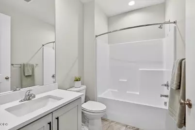 106 Valemont Drive, Eagle Point, OR 97524 - Photo 19