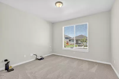 106 Valemont Drive, Eagle Point, OR 97524 - Photo 17