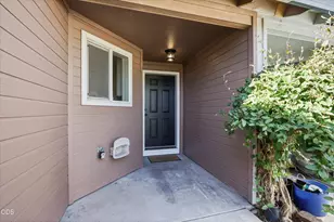 426 Crystal Dr, Eagle Point, OR 97524 - Photo 3