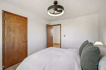 21770 Eastmont Drive, Bend, OR 97701 - Photo 45