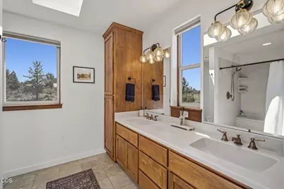 21770 Eastmont Drive, Bend, OR 97701 - Photo 53
