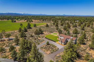 21770 Eastmont Dr, Bend, OR 97701 - Photo 63