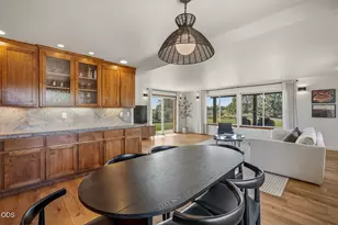 21770 Eastmont Dr, Bend, OR 97701 - Photo 29